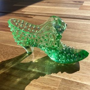 Fenton Green Cat Glass Shoe